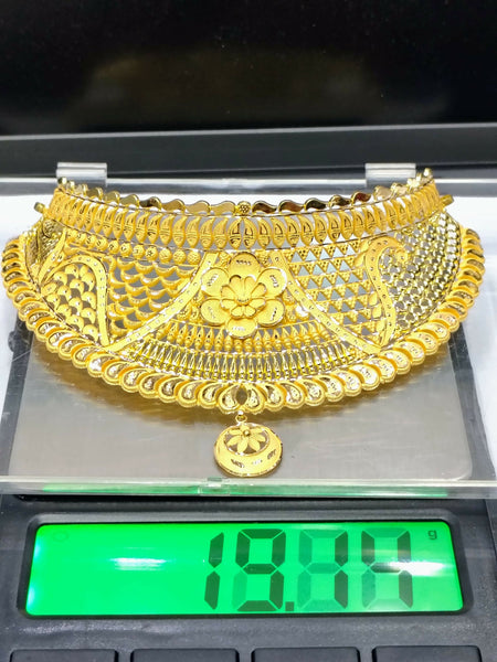 Gold Choker