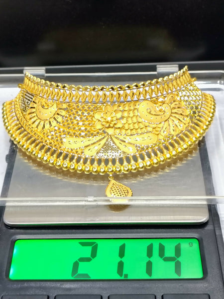Gold Choker