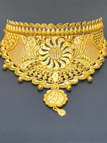 Gold Choker