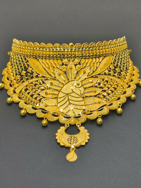 Gold Choker