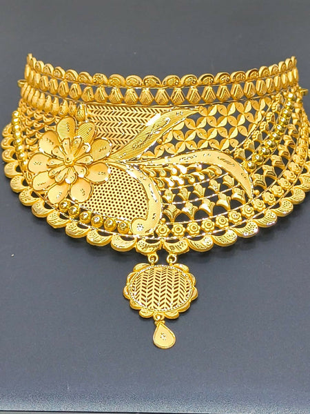 Gold Choker