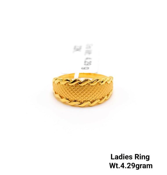 Ladies Ring