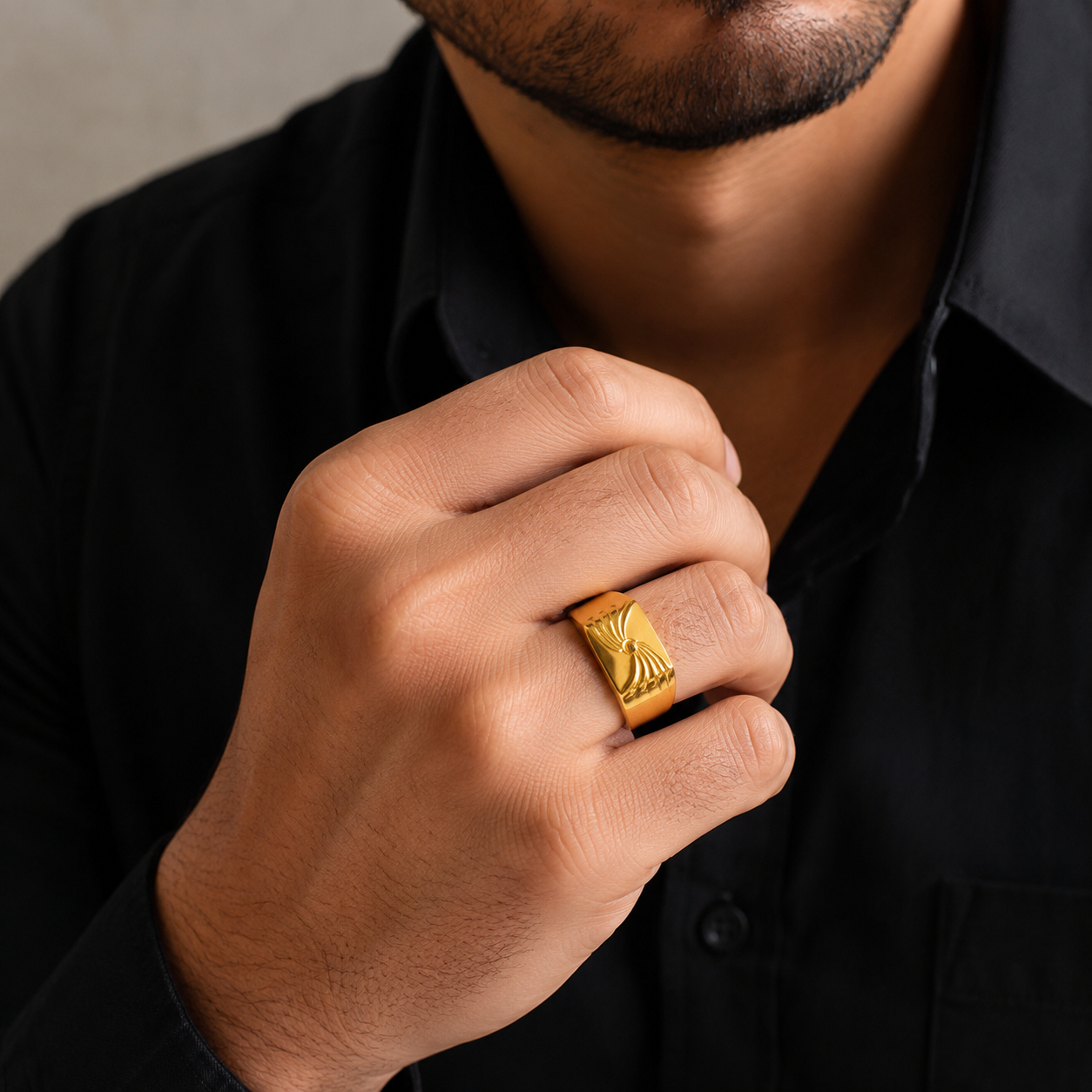 Contemporary Wave Pattern Gents Ring with Sleek Geometric Design