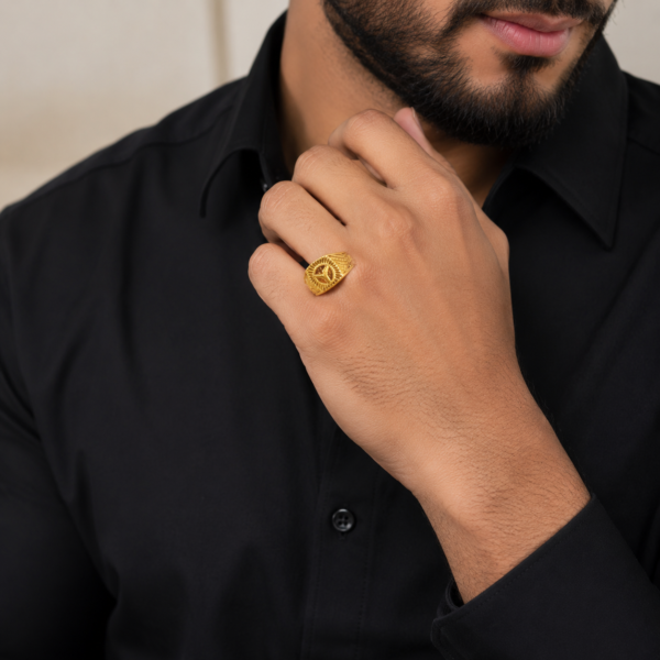 Royal Sunburst Engraved Gents Ring – Classic Statement Band