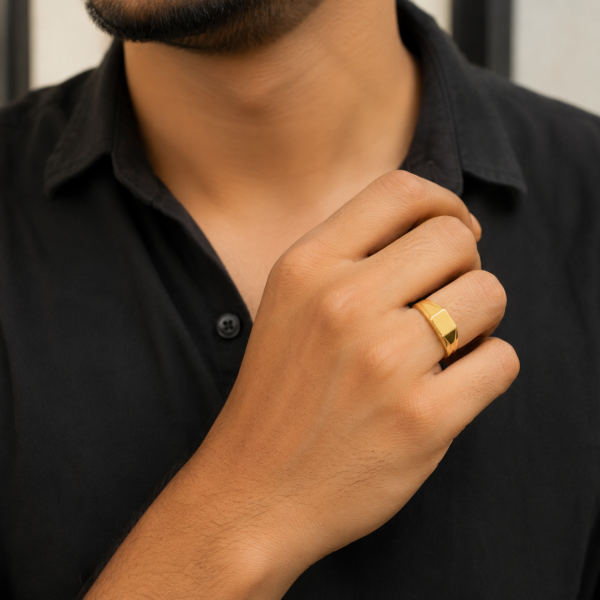 Classic Beveled Gold Gents Ring – Sleek Minimalist Men's Band