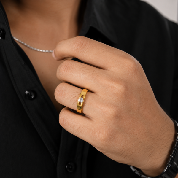 Royal Solitaire Prestige Gents Ring