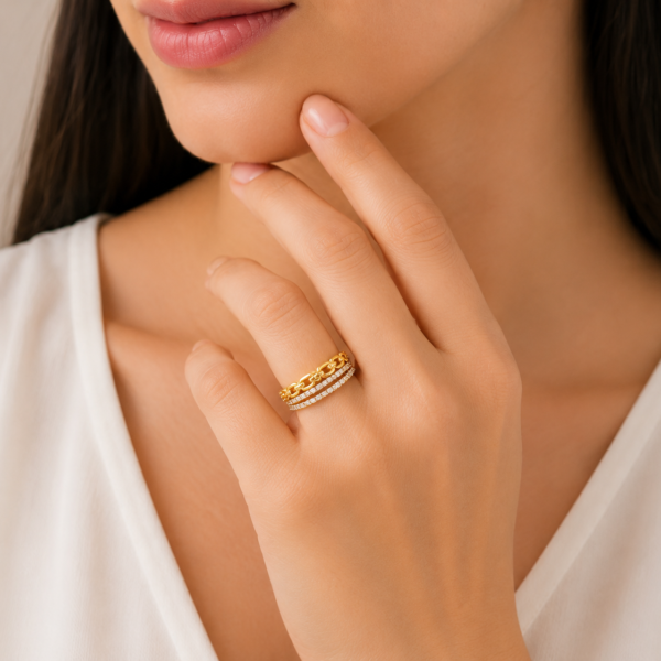 Radiant Dual-Band Stone Ladies Ring – Elegant Layered Sparkle Design
