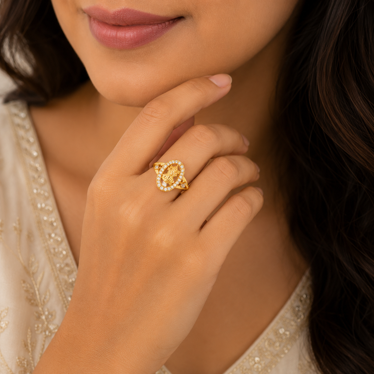 Royal Oval Halo Gold Ladies Ring – Vintage Inspired Stone Statement Design