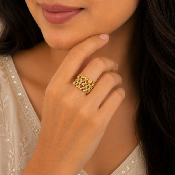 Royal Floral Lattice Gold Ladies Ring – Luxurious Statement Design