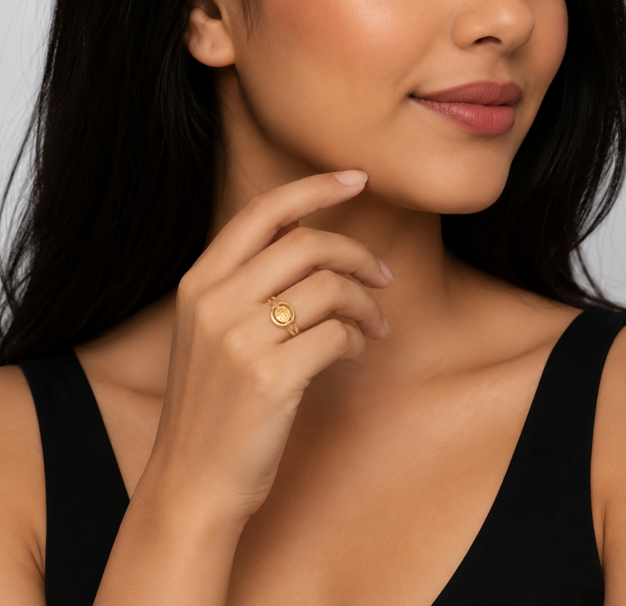 Elegant Oval Halo Ladies Ring