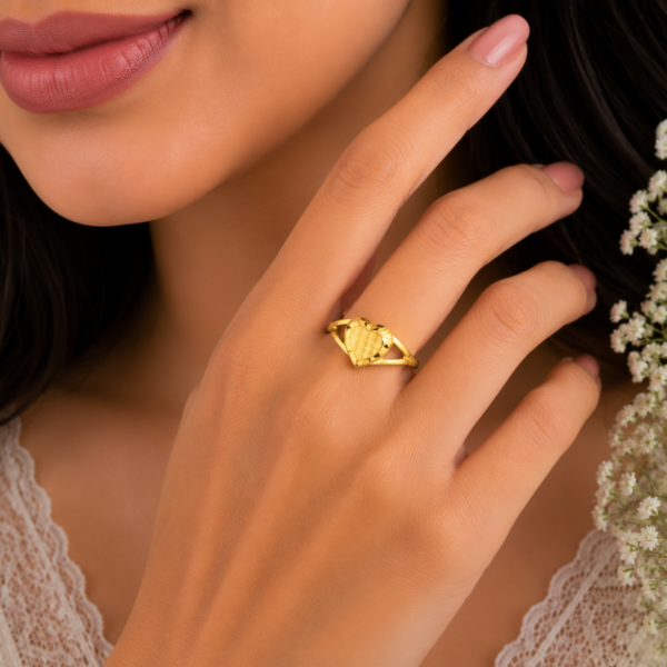 Sweetheart Textured Heart Designer Ladies Ring