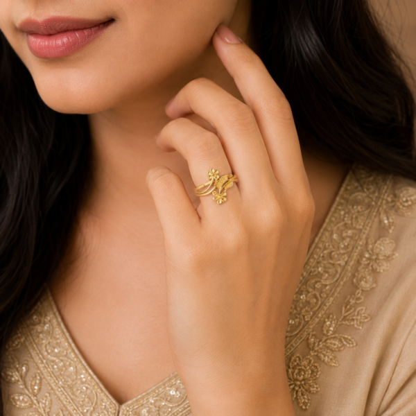 Elegant Floral Leaf Pattern Adjustable Gold Ring for Women