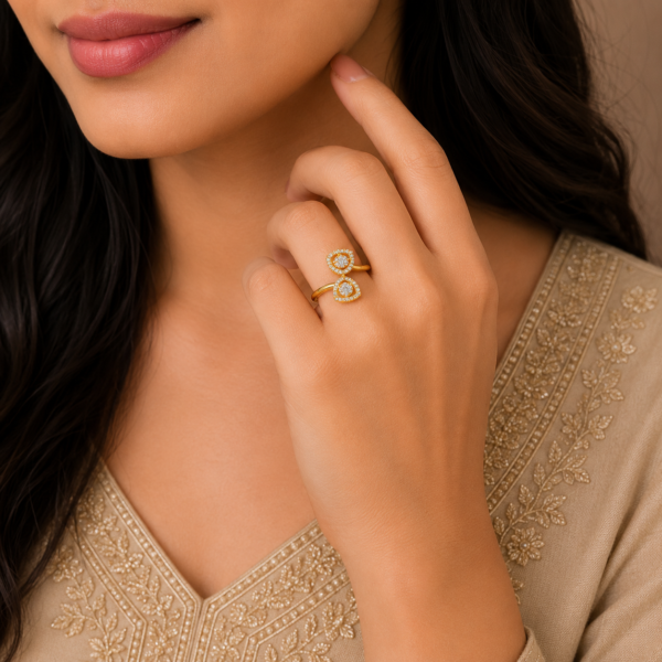 Elegant Double Halo Stone Gold Ring with Designer Sparkle Pattern