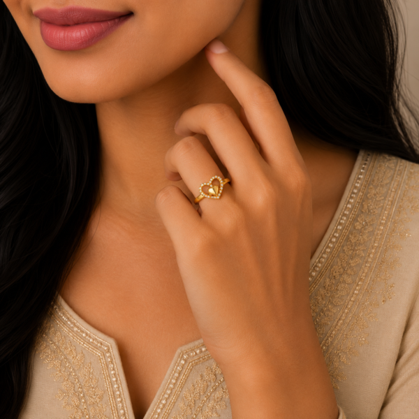 Elegant Open Heart Stone Gold Ring with Romantic Designer Pattern