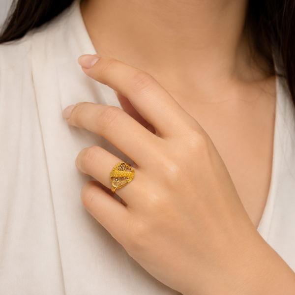 Elegant Geometric Filigree Gold Tone Statement Ring for Women