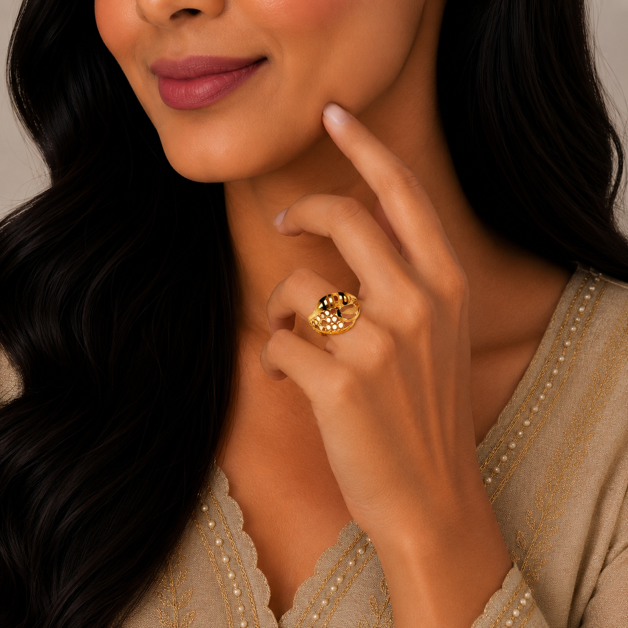 Elegant Dual Pattern Gold Ring with Contemporary Artistic Finish