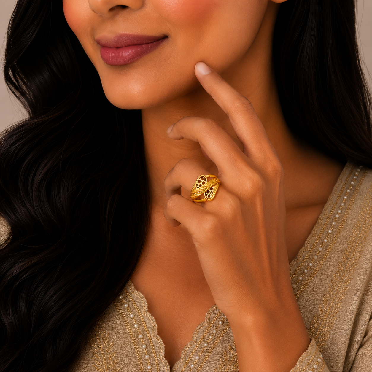 Elegant Twin Leaf Pattern Gold Ring with Artistic Designer Finish