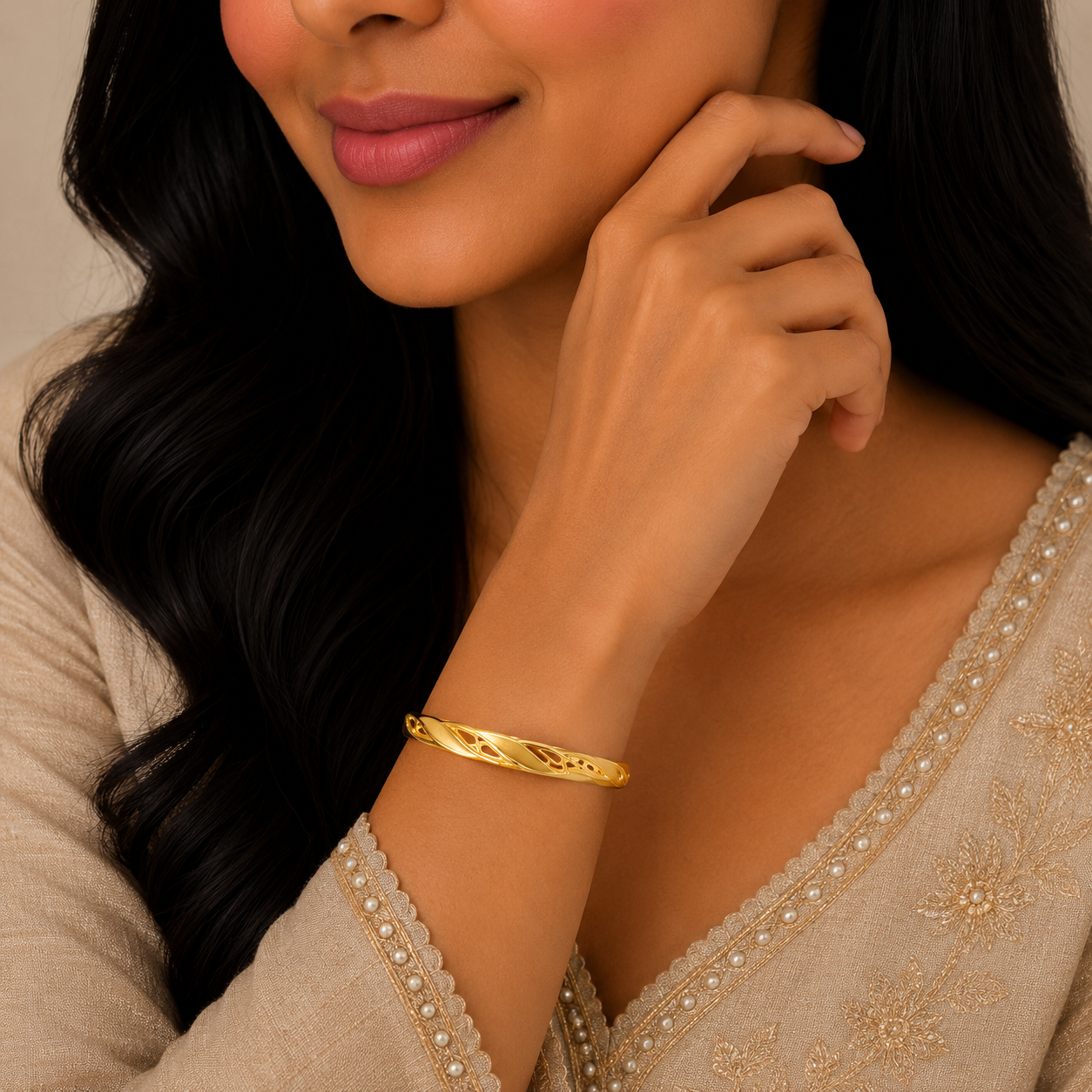 Elegant Leaf Wave Gold Kada with Contemporary Designer Finish
