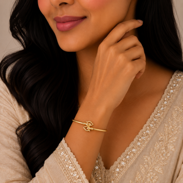 Elegant Swan Heart Flexi Gold Kada with Graceful Designer Finish