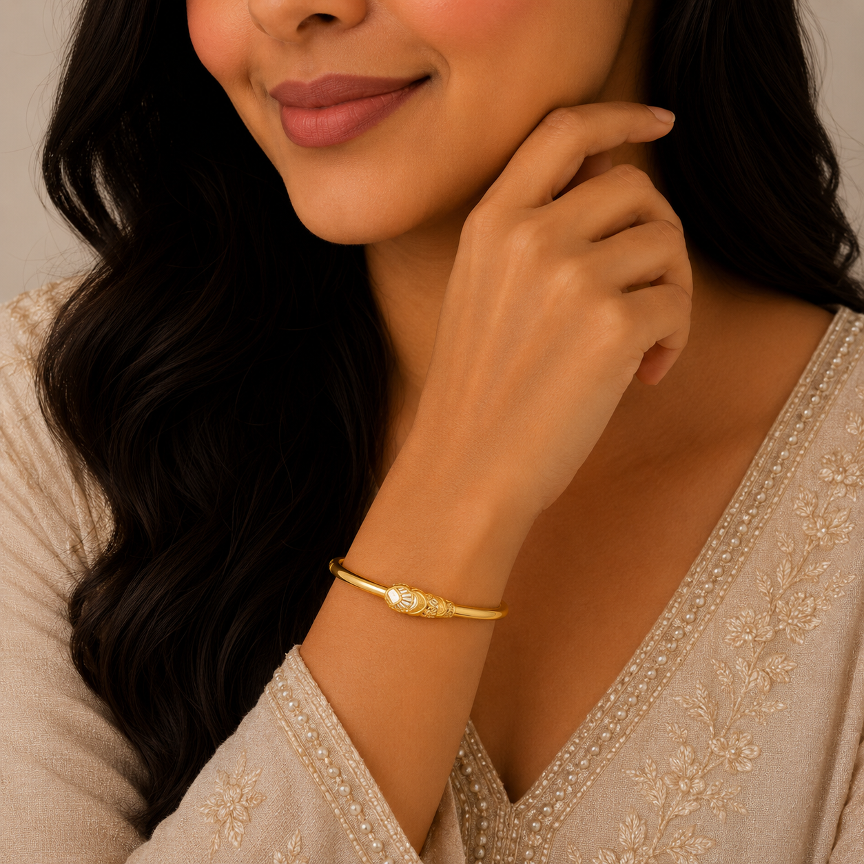 Elegant Heart Knot Gold Kada with Contemporary Designer Finish