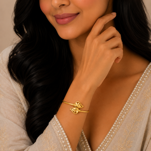Elegant Twin Leaf Flexi Gold Kada with Nature Inspired Designer Finish