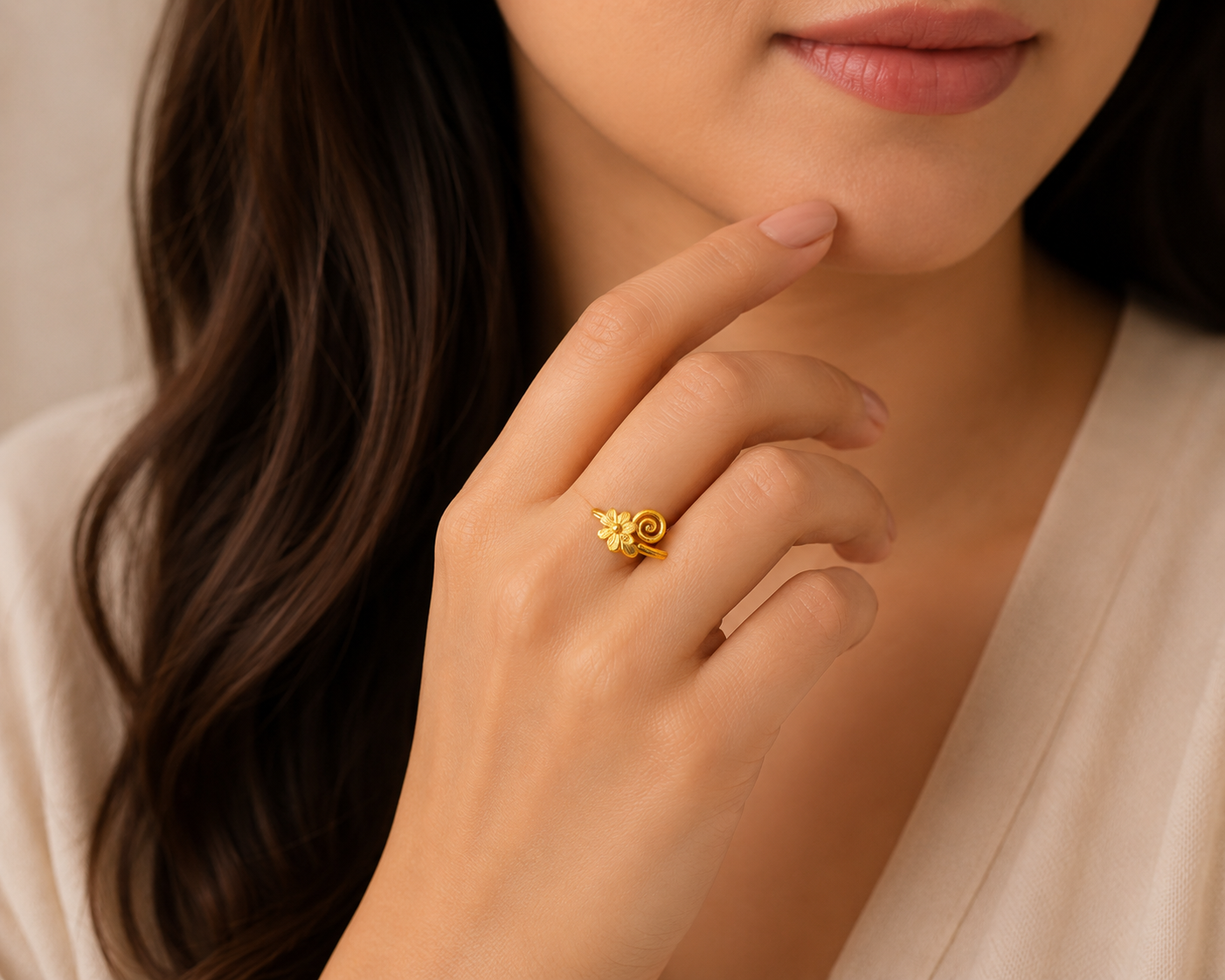 Floral Swirl Gold Ladies Ring with Elegant Artistic Design