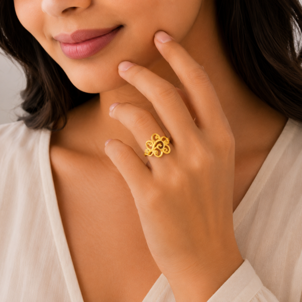 Designer Floral Filigree Gold Ladies Ring